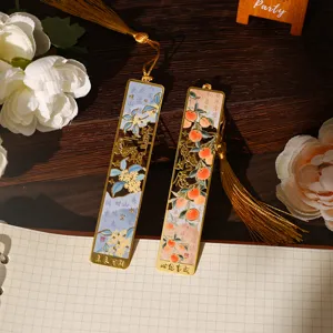 Chinesischer Stil Stil Metall Lesezeichen elegante hohle kulturelle Souvenirgeschenke für Bücher