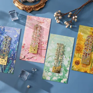 Marque-page en Métal de Style Chinois Classique Ajouré Vintage Design Floral Papillon Avec Chaîne Et Pendentif Souvenir Culturel