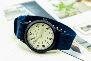 Montre enfant bracelet nylon lumineuse cadran 24 heures boîtier noir garçon fille casual