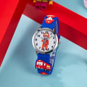 Montre quartz enfant pompier avec aiguilles lumineuses, bracelet silicone bleu et décor 3D.