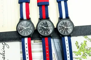 Fashion nylon strap quartz watch luminous military watch for students and men outdoor