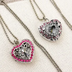 Kinderen schattige roze strass hart medaillon ketting horloge, opengewerkt hangend trui ketting.
