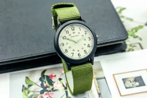 Montre militaire en nylon lumineux pour enfants avec échelle 24h, montre à quartz décontractée.