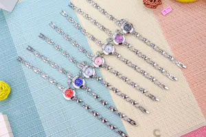 Montre bracelet pour femme cœur creux mode étudiant montre à quartz design élégant