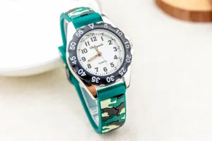 Kinderen jongens quartz horloge schattig camouflage bandje cartoon leerling polshorloge.