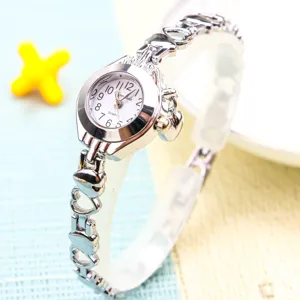 Montre à Quartz pour Femme Mode Creux Amour Cœur Chaîne Mignonne Petite Montre Bracelet Étudiant Décontracté Montre-Bracelet Métal