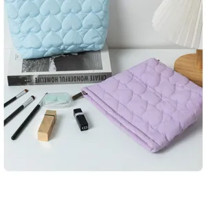 Quilted heart cosmetic bag stylish makeup pouch large capacity storage organizer bag