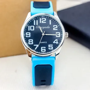 Minimalist silicone strap quartz watch for men, stylish student wristwatch with clear numbers.