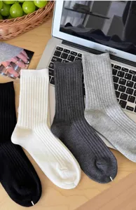 Effen geribbelde middelhoge sokken comfortabel katoen gebreid casual dagelijkse set van 4