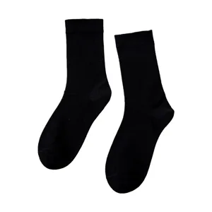 Chaussettes mi-mollet unies en coton pour femmes automne hiver chaussettes noires de base tous jours