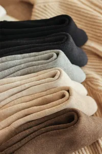 Herren thermische dicke Baumwoll Socken Winter Detailansicht mehrfarbiger Stapel.