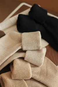 Verdickte Herren Frottee Wintersocken, bequeme Baumwoll thermische warme Mittelsocken.