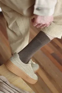 Herren thermische Baumwolle Wadenstrümpfe dicke warme Winter Strick Socken Detailansicht braun.