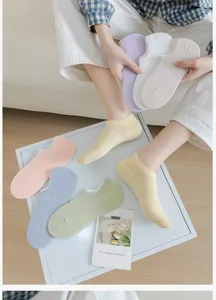 Women summer thin low-cut invisible non-slip breathable mesh cotton boat socks detail.