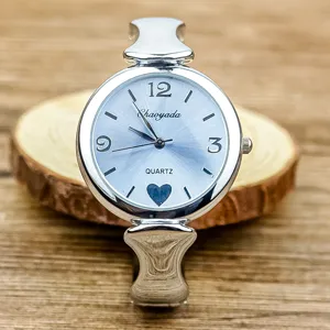 Γυναικείο Ρολόι Χειρός Quartz Ασημί Μεταλλικό Μπρασελέ Καρδιά Μινιμαλιστικό