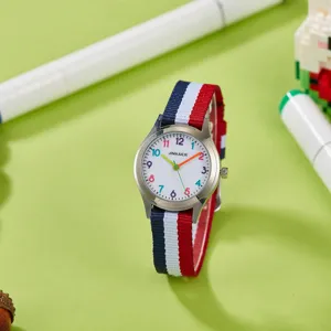 Kinder Canvas Uhr, atmungsaktive bunte Zahlen Quarz Armbanduhr für Mädchen und Kinder.