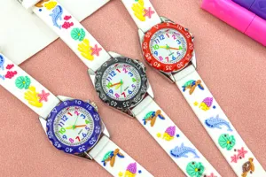 Kinder Quarz Uhr Ozean Cartoon Armband bunte Ziffern Skala Detailansicht Präsentation