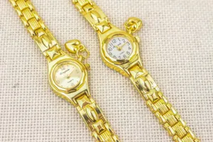 Reloj cuarzo oro mujer reloj pulsera delicado con colgante corazón lindo moda casual