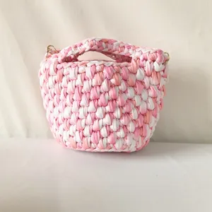 Handgemachte Häkel-Eimer-Tasche rosa weiß T-Shirt-Garn stylische Schulter-Umhängetasche