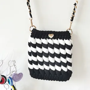 Women Black And White Contrast Color Crochet Mobile Phone Small Square Bag Handcrafted Woven Crossbody Chain Bag Daily Casual Purse