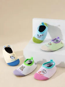 Chaussures de Plage pour Enfants Chaussettes d'Eau Antidérapantes Séchage Rapide Respirantes Dessin Animé Natation Semelle Souple