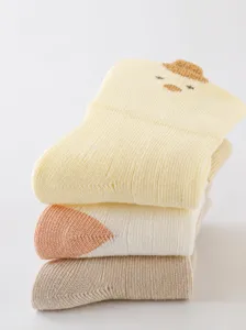 Simpatici calzini in cotone per neonati, calze spesse e calde per autunno e inverno.