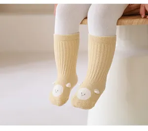 Calzini antiscivolo neonato autunno inverno ispessiti caldi orecchie 3D bimbo bambina piccoli