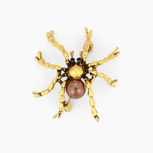 Vintage goldfarbene Spinnen-Brosche mit brauner Perle, elegante Anstecknadel für Anzüge.