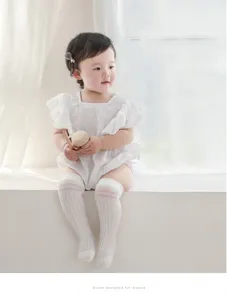 Infant summer mesh long cotton socks, breathable anti-mosquito baby knee-high socks.