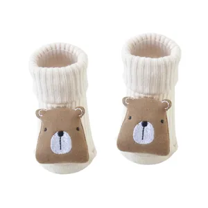 Süße Neugeborene Baby Socken mit 3D Cartoon Bär Design, weiche Baumwolle Kleinkind Socken.