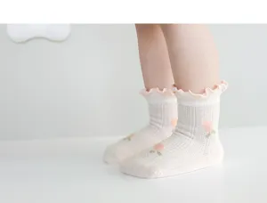 Infant summer ultra-thin mesh baby socks, sweet lace trim mid-tube design, breathable and cute.