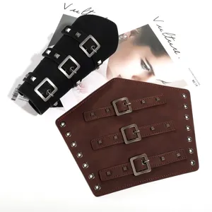 Bracelet en Cuir Punk pour Homme Rétro Motard Rivet Bracelet Clouté Réglable Manchette en Similicuir Hip Hop Bijoux Motard pour Hommes