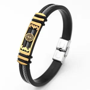 Gedetailleerd overzicht van de stijlvolle zwarte siliconen en stalen armband voor heren
