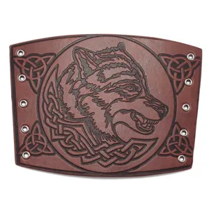 Parabraccia Retro in Pelle PU Testa di Lupo Vichingo Medioevale In Rilievo Gothic Punk Stringati Polsini Accessori Costume da Uomo