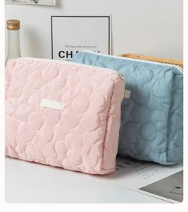 Quilted floral cosmetic bag large capacity makeup storage pouch for women daily use