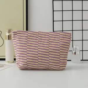 Knitted makeup bag portable zipper storage pouch aesthetic checkerboard cosmetic organizer