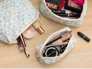 Floral quilted cosmetic bag set, cute portable makeup pouch, toiletry storage bag.