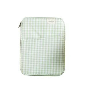 Etui tablette carreaux verts housse ordinateur portable macbook poche avant joli design