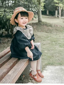 Jolis collants côtelés pour tout-petits filles avec nœud, leggings en coton doux pour le printemps.