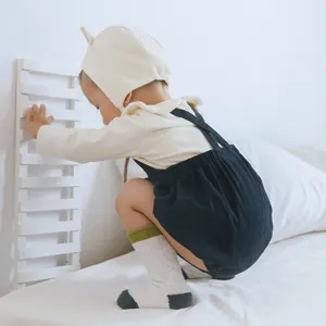 Comfortable baby non-slip floor socks, thick knit toddler socks for autumn and winter season.
