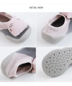 Detailansicht Baby Kleinkind Laufsocken rutschfeste weiche Sohle süßes Katzendesign rosa grau