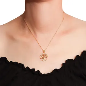 Elegante collana con ciondolo albero della vita in argento e pietre colorate per donna.
