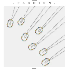 Silberne Buchstaben-Anhänger-Halskette mit bunten Zirkonen, elegante Mode-Schlüsselbein-Kette.