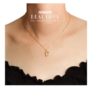 D Buchstabe Anhanger Halskette filigrane Schluesselbeinkette minimalistischer Modeschmuck Damen