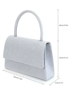 Pochette de soirée argentée pailletée élégante avec poignée et dimensions pour fête.