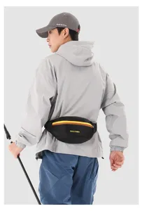 Freizeit-Bauchtasche für Outdoor-Sport mit bunten Streifen, ideal für Alltag und Reisen.