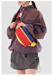 Bunte Color-Block Hüfttasche, lässige Nylon Umhängetasche für Outdoor Sport und täglichen Gebrauch.