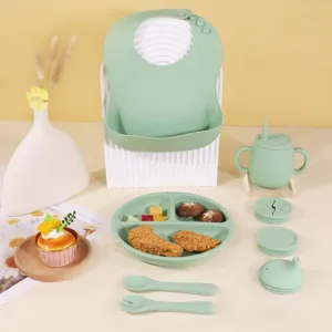Ensemble de vaisselle pour bébé en silicone 10 pièces assiette ventouse bavoir
