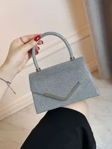 Sac de soirée scintillant argenté pour femmes sac à main élégant pour mariage avec poignée.