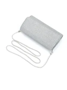 Sac de soirée pochette pailleté argenté avec chaîne, sac bandoulière élégant pour fête.